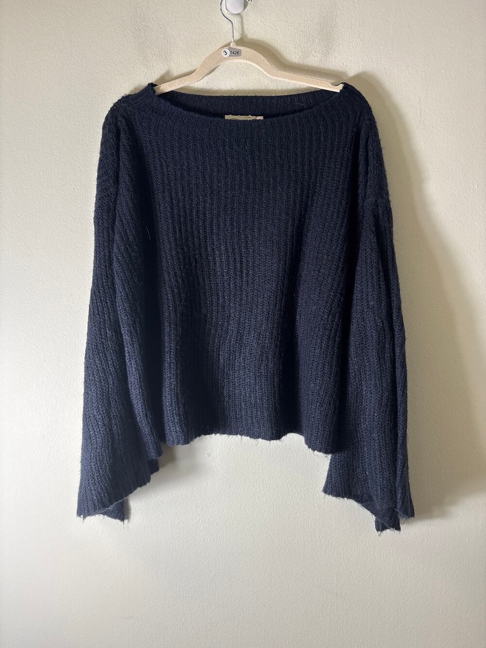 RD Style Navy Blue Wide Neck Flare Sleeves Sweater Sz M